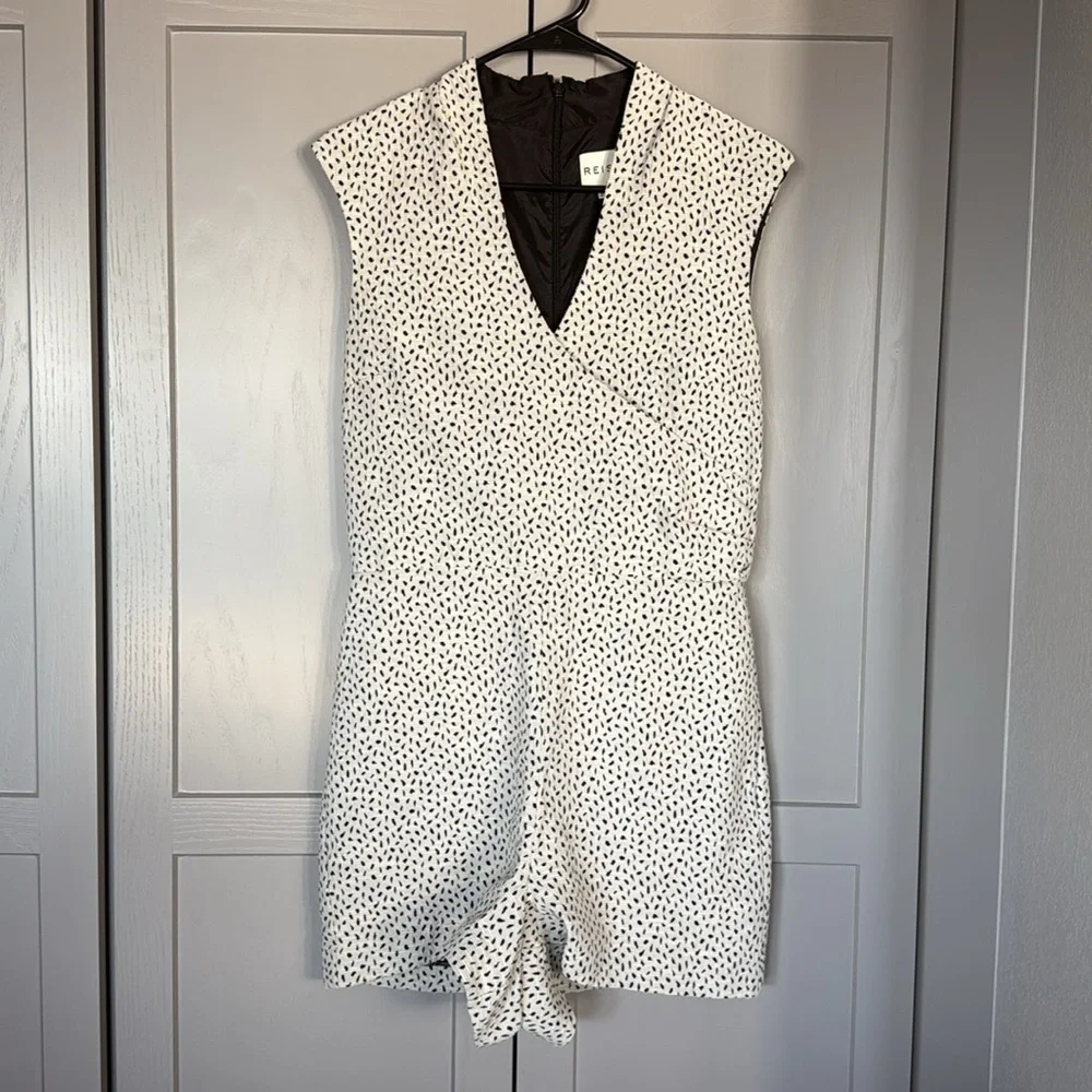 REISS Jeanette jacquard romper - Picture 2 of 8